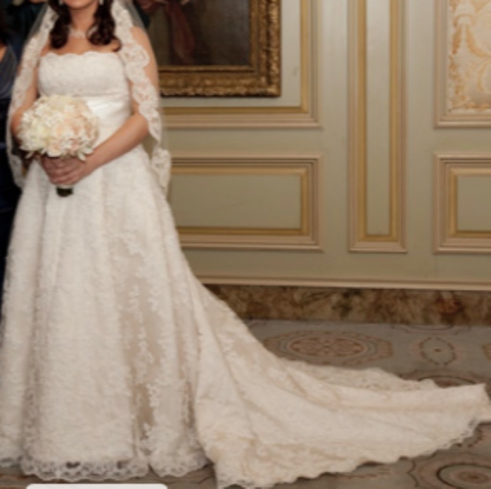 Ivory Wedding Dress
